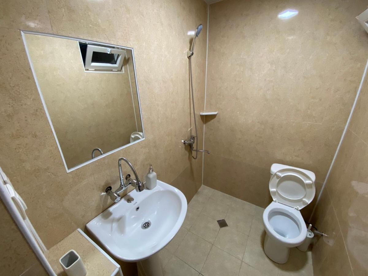 Guesthouse Luka คูทายสิ ภายนอก รูปภาพ