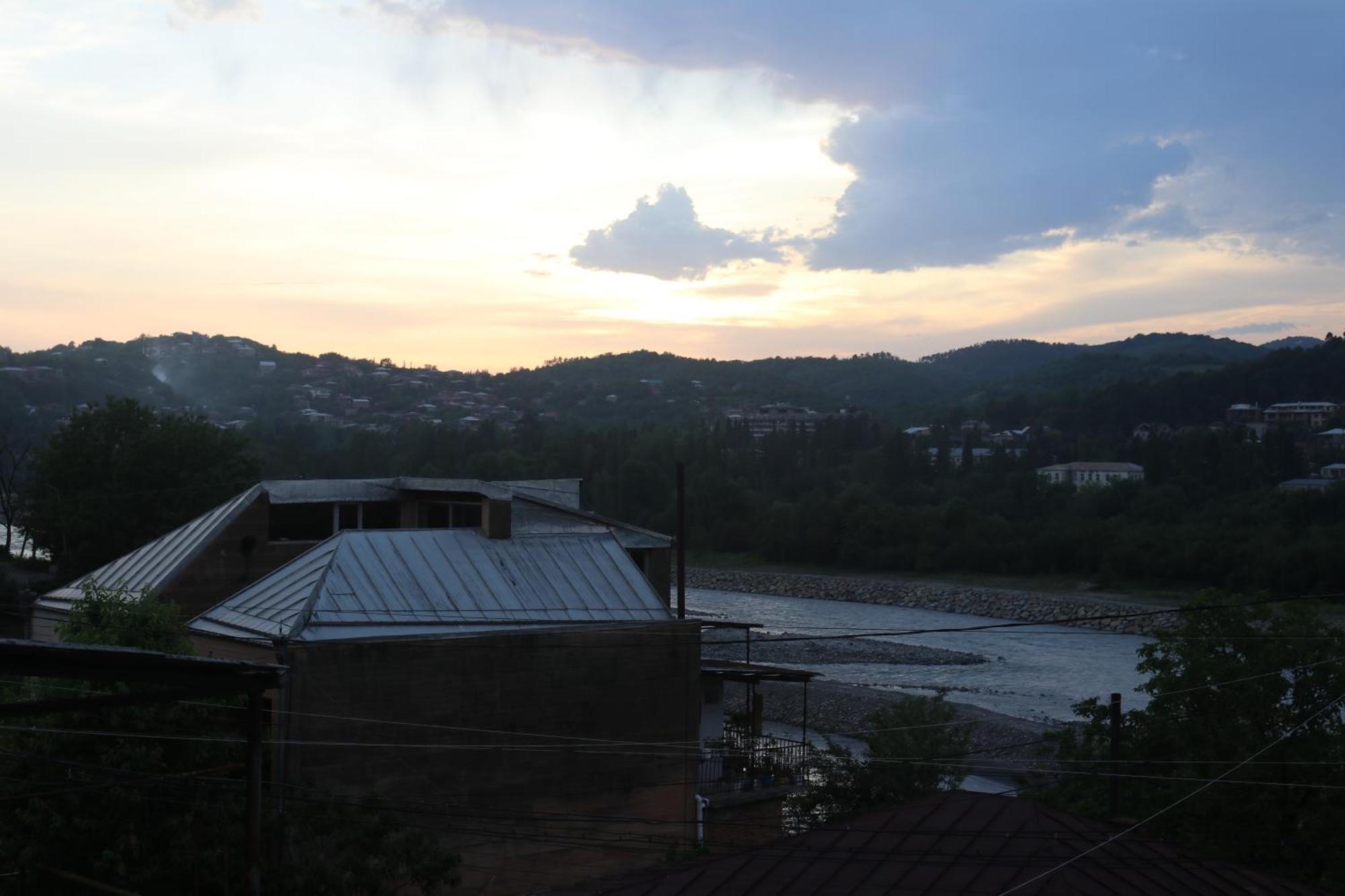 Guesthouse Luka คูทายสิ ภายนอก รูปภาพ