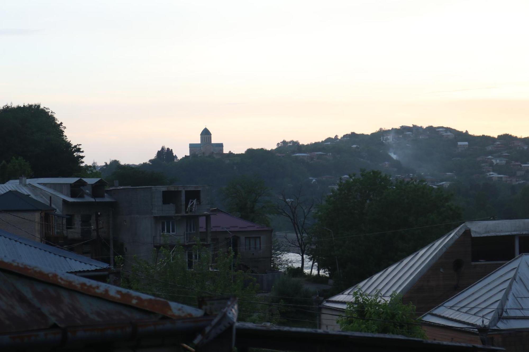 Guesthouse Luka คูทายสิ ภายนอก รูปภาพ